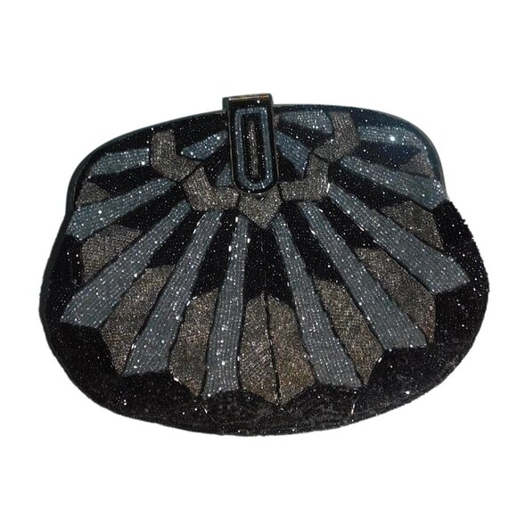 Vintage Beaded Clamshell Handbag